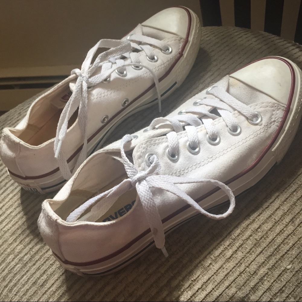 White converse - Picture 6 of 7